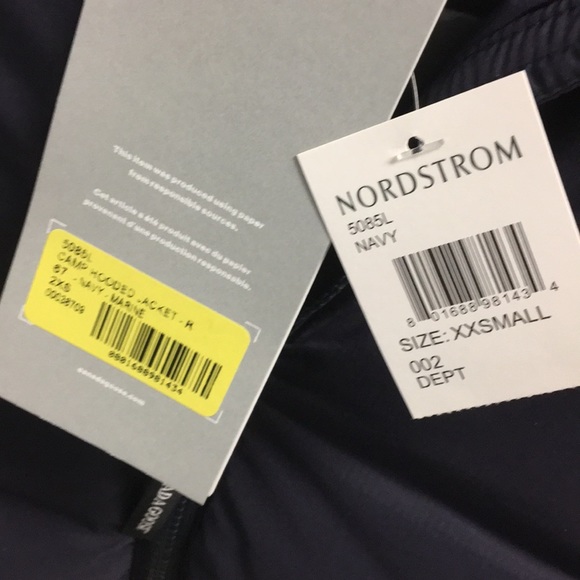 ❌SOLD❌ NWT CANADA GOOSE CAMP HOODED JACKET 🎁 - Picture 6 of 8